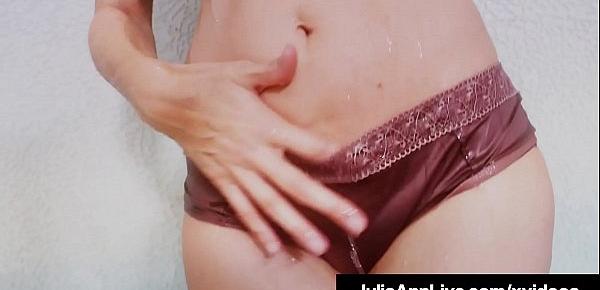  Drenched In H2O Julia Ann Finger Bangs In Hot Wet Underwear!
